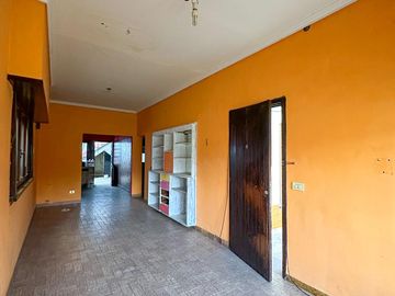 Casa en venta en Lanús - AMPLIAS MODALIDADES DE PAGO !