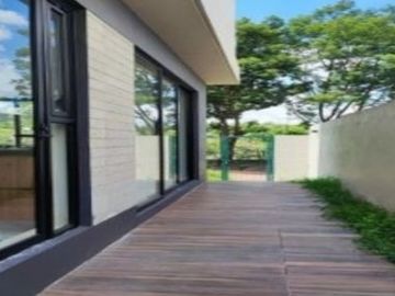 TU CASA EN LOS ROBLES