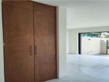 TU CASA EN LOS ROBLES