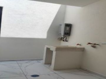 TU CASA EN LOS ROBLES