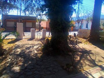Capilla del Monte Hotel a reciclar en pleno Centro.