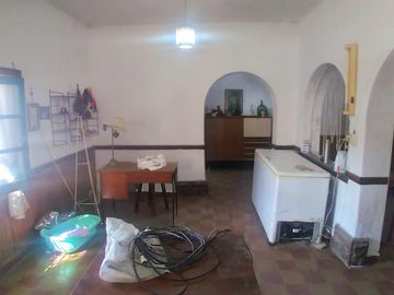 Capilla del Monte Hotel a reciclar en pleno Centro.