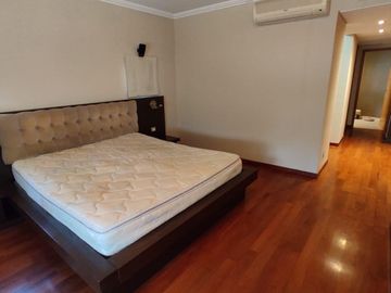 Alquiler Casa 4 dormitorios Amueblada con cochera - San Marino, Funes Hills, Funes