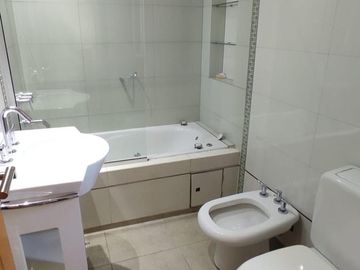 Alquiler Casa 4 dormitorios Amueblada con cochera - San Marino, Funes Hills, Funes