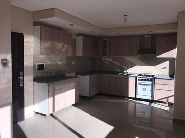 VENTA APTO CREDITO PH TRES AMBIENTES CON COCHERA EN FLORIDA VICENTE LOPEZ