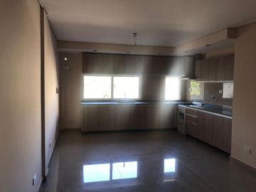 VENTA APTO CREDITO PH TRES AMBIENTES CON COCHERA EN FLORIDA VICENTE LOPEZ