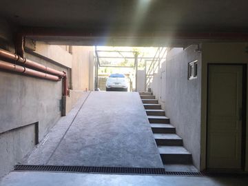 VENTA APTO CREDITO PH TRES AMBIENTES CON COCHERA EN FLORIDA VICENTE LOPEZ