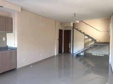 VENTA APTO CREDITO PH TRES AMBIENTES CON COCHERA EN FLORIDA VICENTE LOPEZ