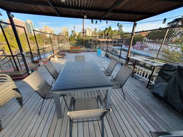 Departamento  en complejo con pileta, gran terraza propia Vicente Lopez calle Cortada, Vias a Maipu