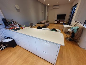 Departamento  en complejo con pileta, gran terraza propia Vicente Lopez calle Cortada, Vias a Maipu