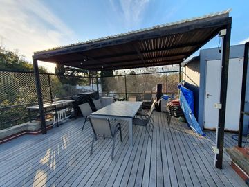 Departamento  en complejo con pileta, gran terraza propia Vicente Lopez calle Cortada, Vias a Maipu