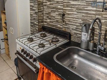 BAJÓ DE PRECIO! PH 3 ambientes Sin expensas terraza de uso común.