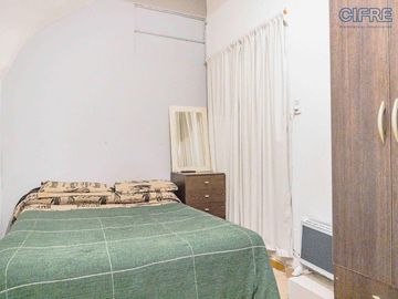 BAJÓ DE PRECIO! PH 3 ambientes Sin expensas terraza de uso común.