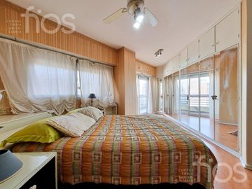 VENTA DEPARTAMENTO EN PISO EXCLUSIVO  DE  DOS DORMITORIOS MAS COMODÍN Y BALCÓN  EN ZONA CENTRO