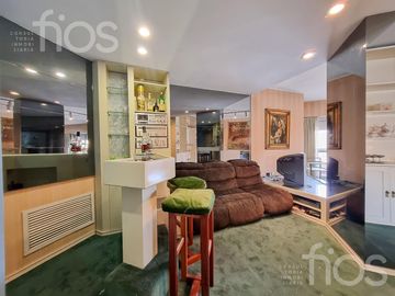 VENTA DEPARTAMENTO EN PISO EXCLUSIVO  DE  DOS DORMITORIOS MAS COMODÍN Y BALCÓN  EN ZONA CENTRO