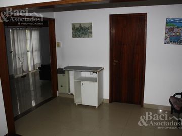 Casa quinta en barrio Los Rosaled