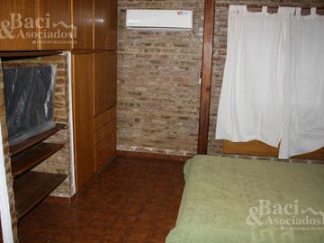 Casa quinta en barrio Los Rosaled