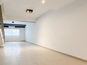 PH Triplex 4 Ambientes 140m2 con 2 cocheras en Florida Mitre/Este