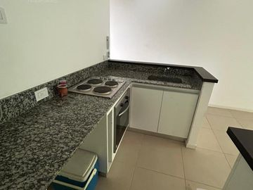 Luminoso Departamento con Balcón y Parrilla a la Venta / San Fernando