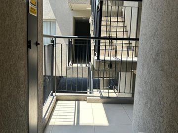 Luminoso Departamento con Balcón y Parrilla a la Venta / San Fernando