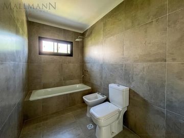 Casa en El Canton Islas- Escobar-  Mallmann Propiedades