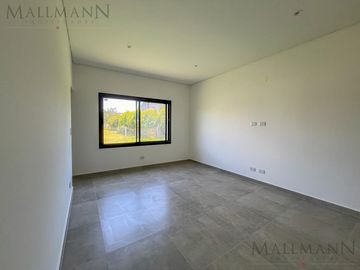 Casa en El Canton Islas- Escobar-  Mallmann Propiedades