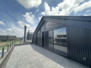 Casa en Carpinchos - Nordelta