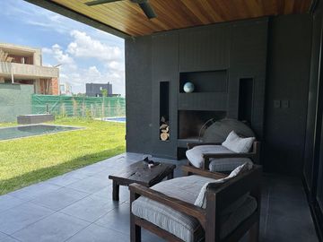 Casa en Carpinchos - Nordelta