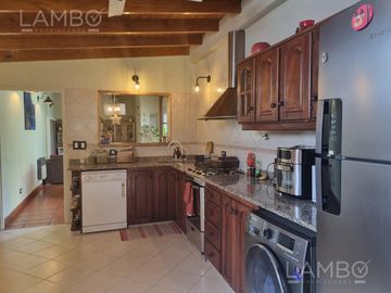 VENTA CASA PILAR CENTRO APTA CREDITO!!!
