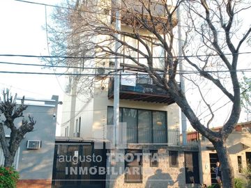 Departamento en  P.B. con Patio. Tipo LOFT