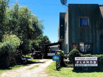 CASA CON OFICINA Y GALPON