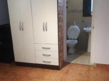 Casa en venta - 2 Dormitorios 2 Baños - 330Mts2 - Avellaneda