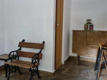 Casa en venta - 2 Dormitorios 2 Baños - 330Mts2 - Avellaneda