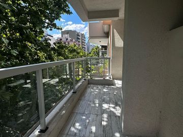 Venta 3 amb. 75M c/ cochera, frente, Lanús. Iberlucea 2922.