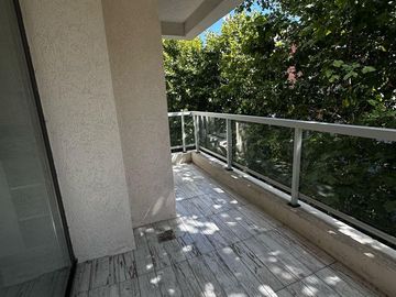 Venta 3 amb. 75M c/ cochera, frente, Lanús. Iberlucea 2922.