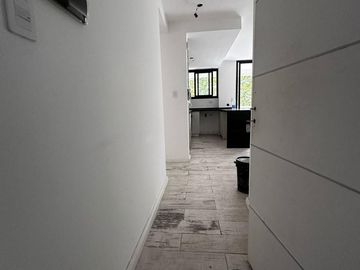 Venta 3 amb. 75M c/ cochera, frente, Lanús. Iberlucea 2922.