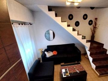 Casa en venta - 2 Dormitorios 2 Baños - 128Mts2 - La Matanza, Ramos Mejía