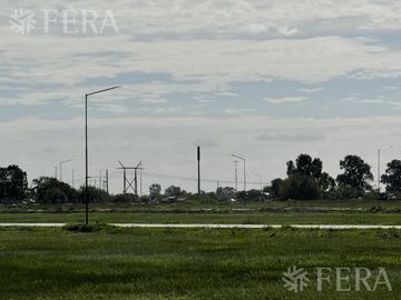 Venta de Terreno industrial en Parque Tecnologico e Industrial Intepark en Berazategui