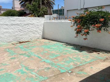 Casa en a 100 metros de Avenida Perón