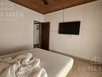 Casa en  Venta + Galpón