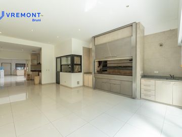 Venta Casa 6 AMB en Parque Chacabuco, Capital Federal.