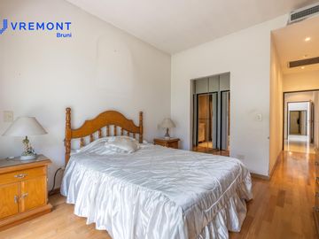 Venta Casa 6 AMB en Parque Chacabuco, Capital Federal.