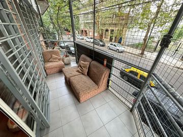 VENTA - DEPARTAMENTO 3 AMBIENTES CON BALCON Y DOS PATIOS - CABALLITO