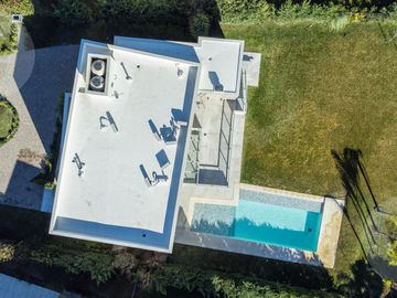 Casa en venta con renta - Barrio Terralagos, Canning