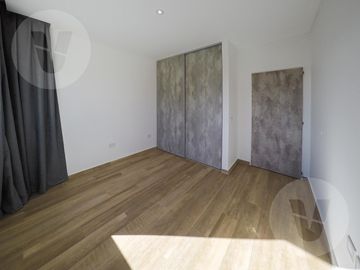 Casa en venta con renta - Barrio Terralagos, Canning