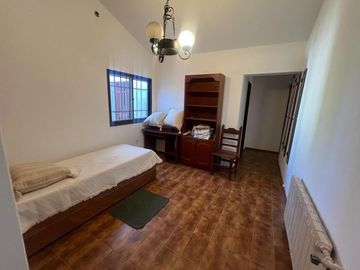 CASA QUINTA DEPTO CON PILETA Y CANCHA DE TENIS EN BIALET MASSE A METROS DEL LAGO ref 1997