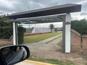 CASA QUINTA DEPTO CON PILETA Y CANCHA DE TENIS EN BIALET MASSE A METROS DEL LAGO ref 1997