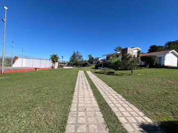 CASA QUINTA DEPTO CON PILETA Y CANCHA DE TENIS EN BIALET MASSE A METROS DEL LAGO ref 1997