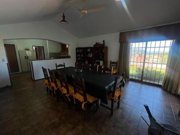 CASA QUINTA DEPTO CON PILETA Y CANCHA DE TENIS EN BIALET MASSE A METROS DEL LAGO ref 1997