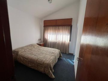 CASA QUINTA DEPTO CON PILETA Y CANCHA DE TENIS EN BIALET MASSE A METROS DEL LAGO ref 1997